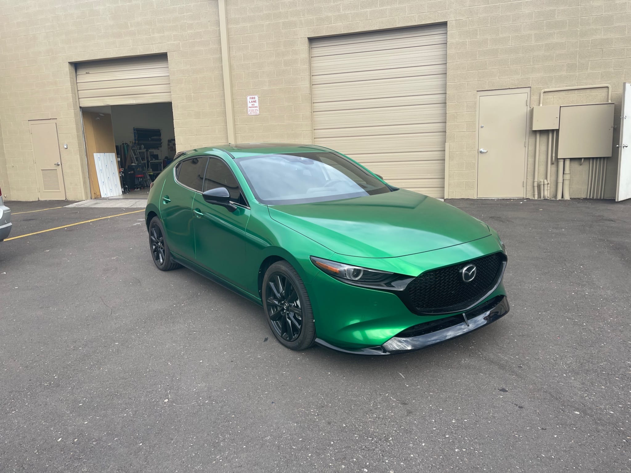 az wrap guys -car graphics